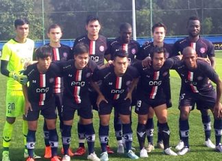 Inter Pattaya line up for a team photo prior to their pre-season game against Samutprakan FC in Pattaya, Saturday, March 5.