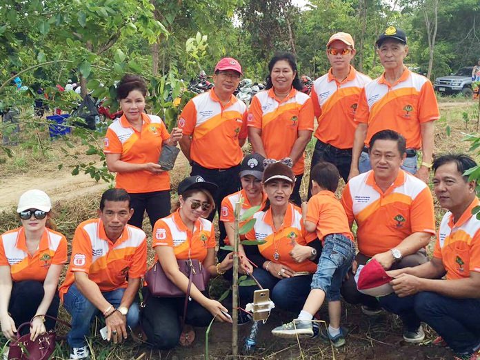 Government officials from three municipalities, Lions Club members, cyclists and students came together to plant 2,000 seedlings to replenish a Pong Sub-district national forest reserve that had been exploited by developers for 30 years. (Photo: Lions Club Naklua)
