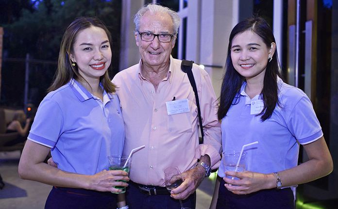 The Bangkok Pattaya crew, Wallapha Sawasdikool, Dr. Iain Corness and Janya Rattanaliam.