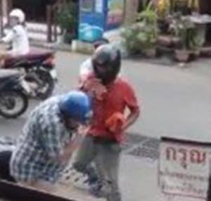 A Pattaya motorcycle taxi driver is wanted for brutally assaulting an elderly foreign man in an attack captured on video.