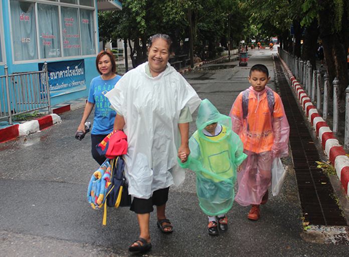 It was a wet opening day for Pattaya’s schools as heavy rain dampened uniforms, but not enthusiasm.