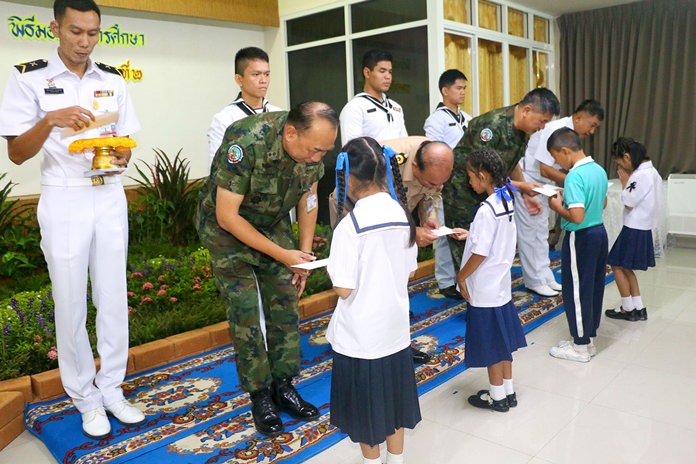 Rear Adm. Eakaraj Porahomlampak, commander of the Air and Coastal Defense Command, presided over the ceremony.