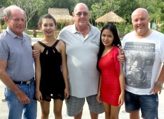 Paddy, Stan & Dave with staff from the Siam Country Resort.