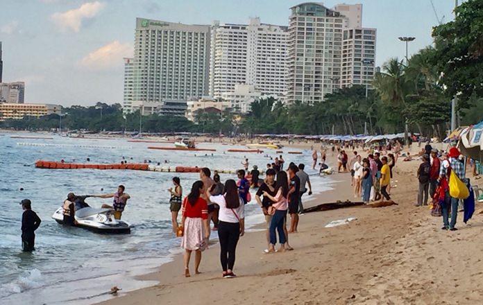 Good weather in Pattaya and winter storms in Europe have meant busy days on local beaches and shopping malls.