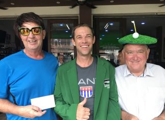 Toby Glass (center) with Graeme Dunn and Dave Arataki.