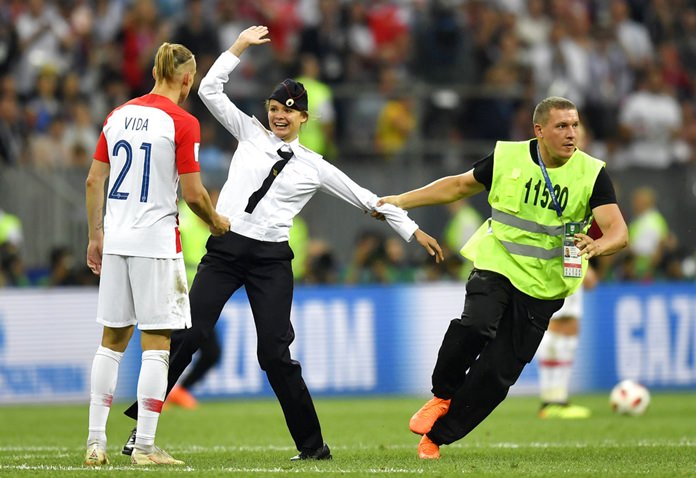 Soccer World Cup Pitch Runners