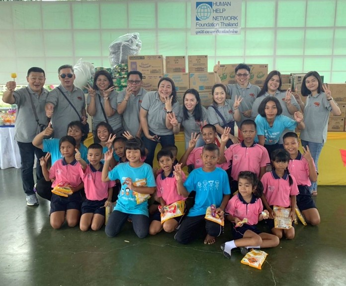 Unilever Thai Trading Co. donated 100,000 baht in household products to the Child Protection and Development Center