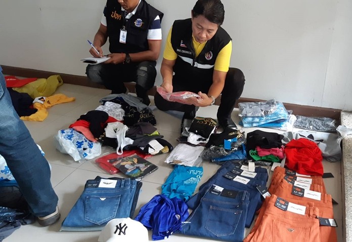 Intellectual property police seized a half-million-baht in pirated goods in a raid on a Pattaya shopping mall.