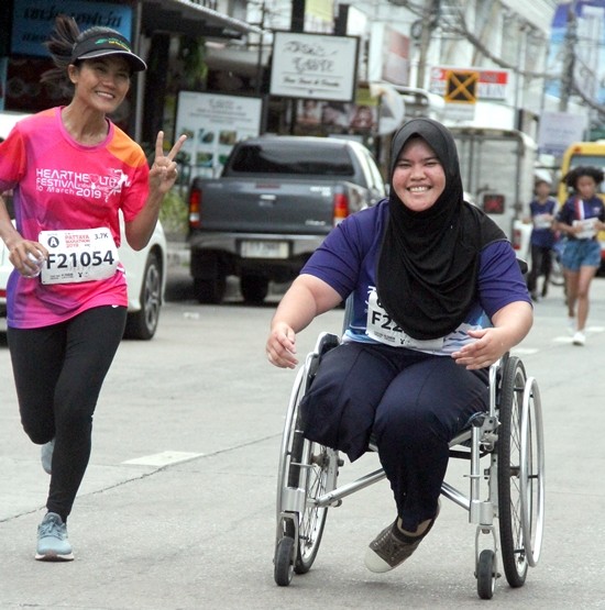 Inspiring Local Athletes Overcome Disabilities At Pattaya Fun Run