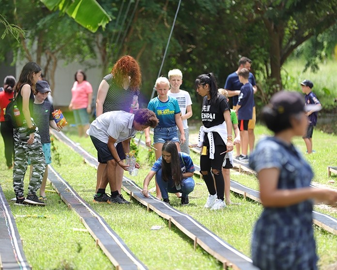 The Hand to Hand Foundation and friends recently attempted to set a world record for the longest line of pencils. The 2,138 pencils they lined up, which took 1 hour and 22 minutes to count, smashed the previous world record of 1,000 pencils but now they must wait 12 weeks for all of the evidence to be verified by the Guinness Book of Records.