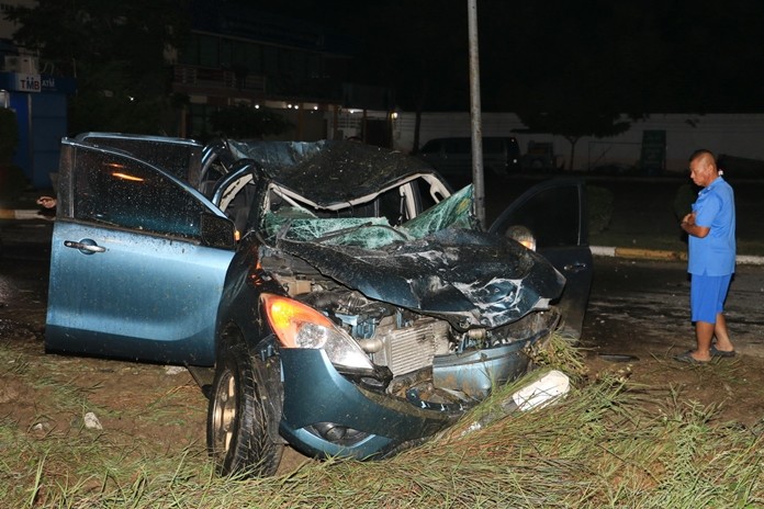 Samanchai’s severly damaged pick-up truck after it crashed into a canal.