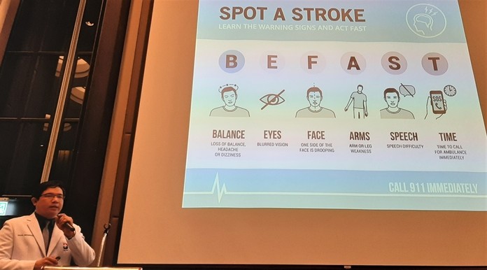 Neurologist Dr. Tanakorn informs his PCEC audience on the warning signs of a stroke and emphasized the importance of getting immediate medical treatment.