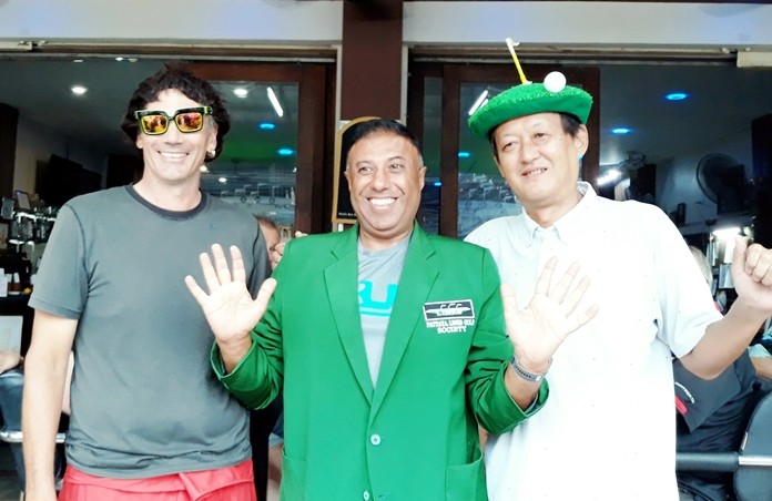 A flight winner Rana Gurnam, with Michael Olah (L) and Masa Sugaya (R).