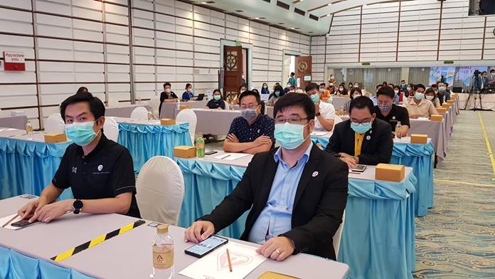 Pattaya tourism and business leaders with Bangkok Hospital Pattaya management staged a COVID-19 workshop at the Asia Pattaya Hotel.