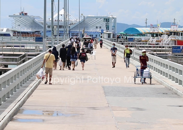 Bali Hai Pier was equally quiet, with few passengers boarding ferries for Koh Larn.