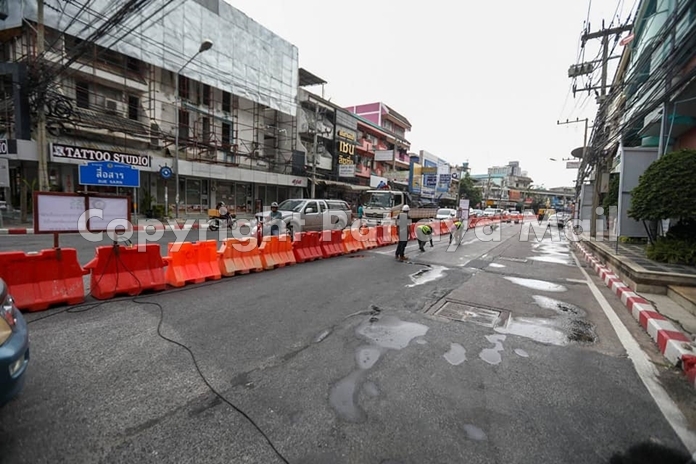 Roadwork has begun on Pattaya’s South Road, closing half to traffic until the end of the year.