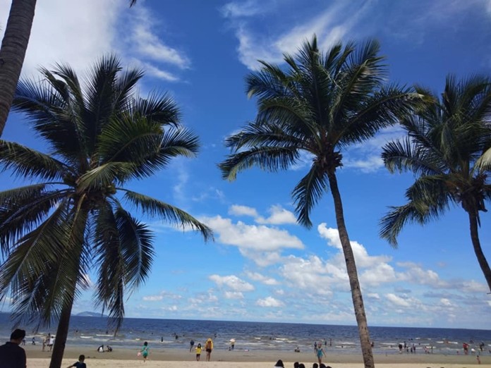 The usually crowded Bang Saen beach is now rearranged to allow proper social distancing among visitors.