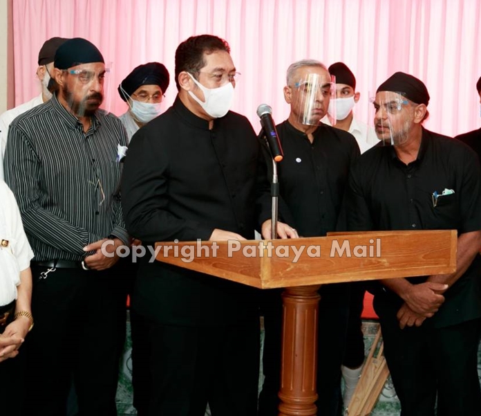 Amrik Singh’s cremation was held on Sunday June 14 attended by hundreds of family members, friends and local dignitaries. Mayor Sonthaya Khunplome gave a eulogy in Thai and Pratheep Singh Malhotra spoke of his long friendship with Amrik Singh and his family and his love and dedication to the community.