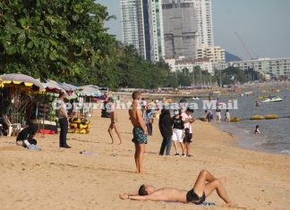 It was also good to see Europeans on the beach. Apparently they loved the sunshine.