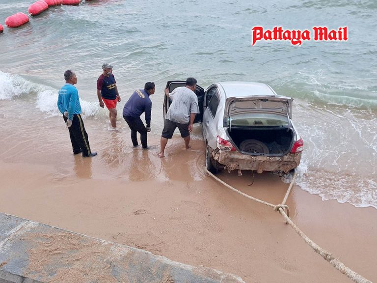 Woman Escapes Unharmed After Car Plunges Into Sea - Pattaya Mail