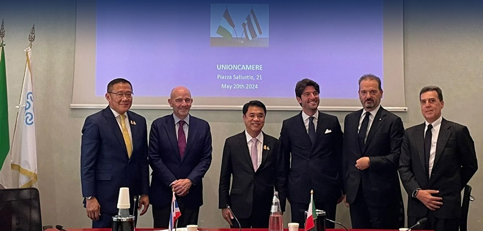 Thailandia e Italia firmano un accordo di cooperazione economica al business forum