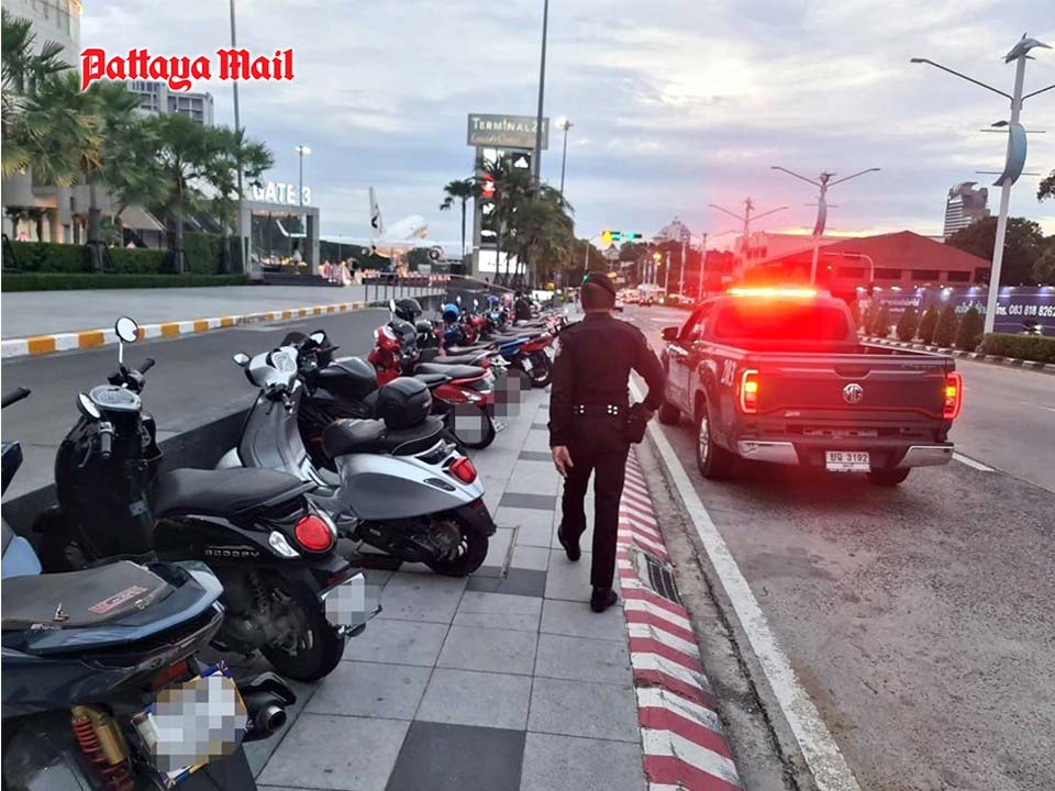 Pattaya City urged to tackle motorcycle parking woes