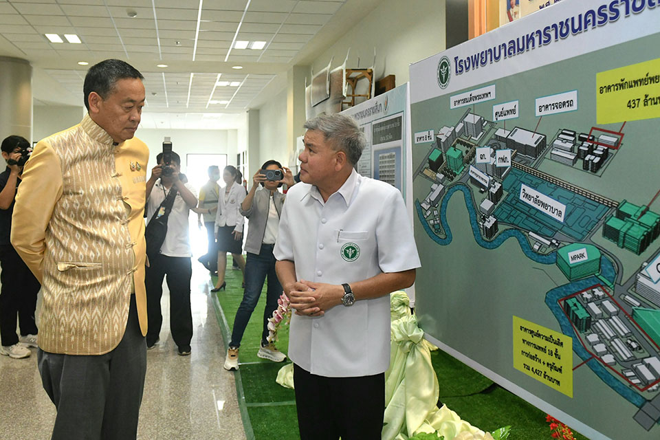 PM reviews progress of new 18-story Center of Medical Excellence in Nakhon Ratchasima